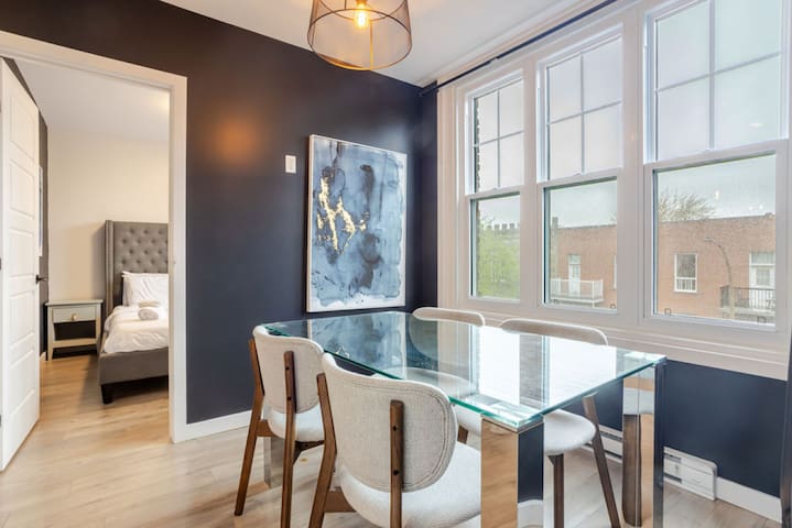 Spacious 4BR/2BA in the Plateau Montreal