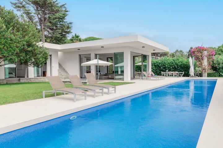 Villa California- 6 Chambres, Piscine, Plage à Pie - Ajaccio