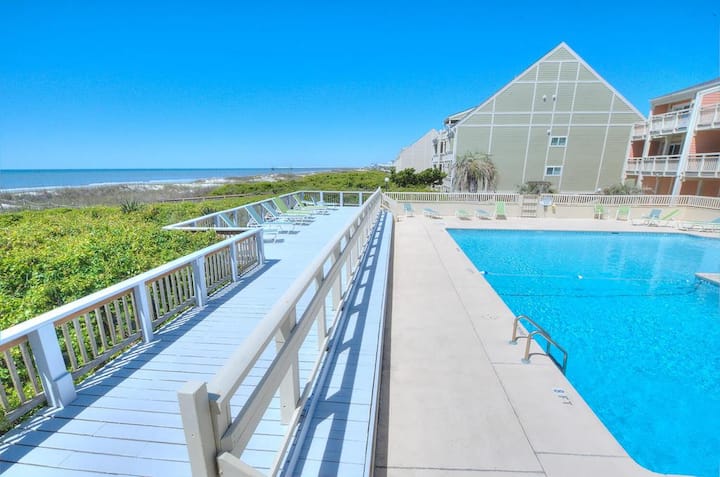 Cozy Oceanview Condo In Oak Island - Bald Head Island, NC