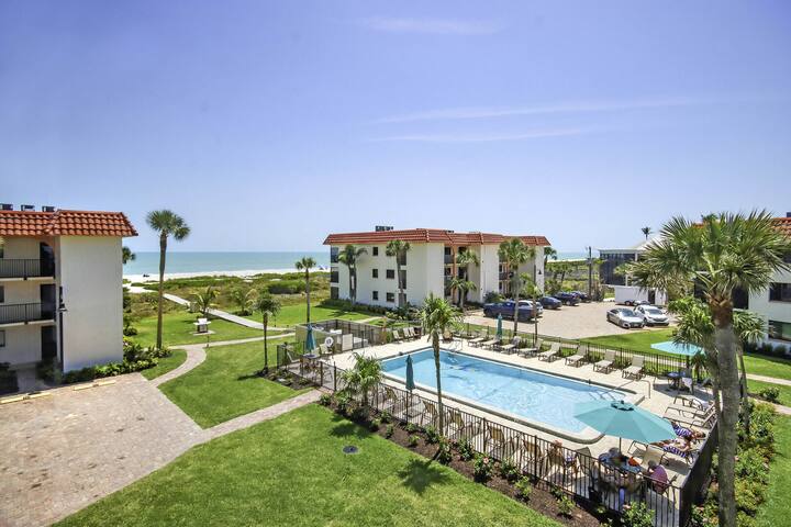 Island Vacations of Sanibel & Captiva managed Airbnb listing 3