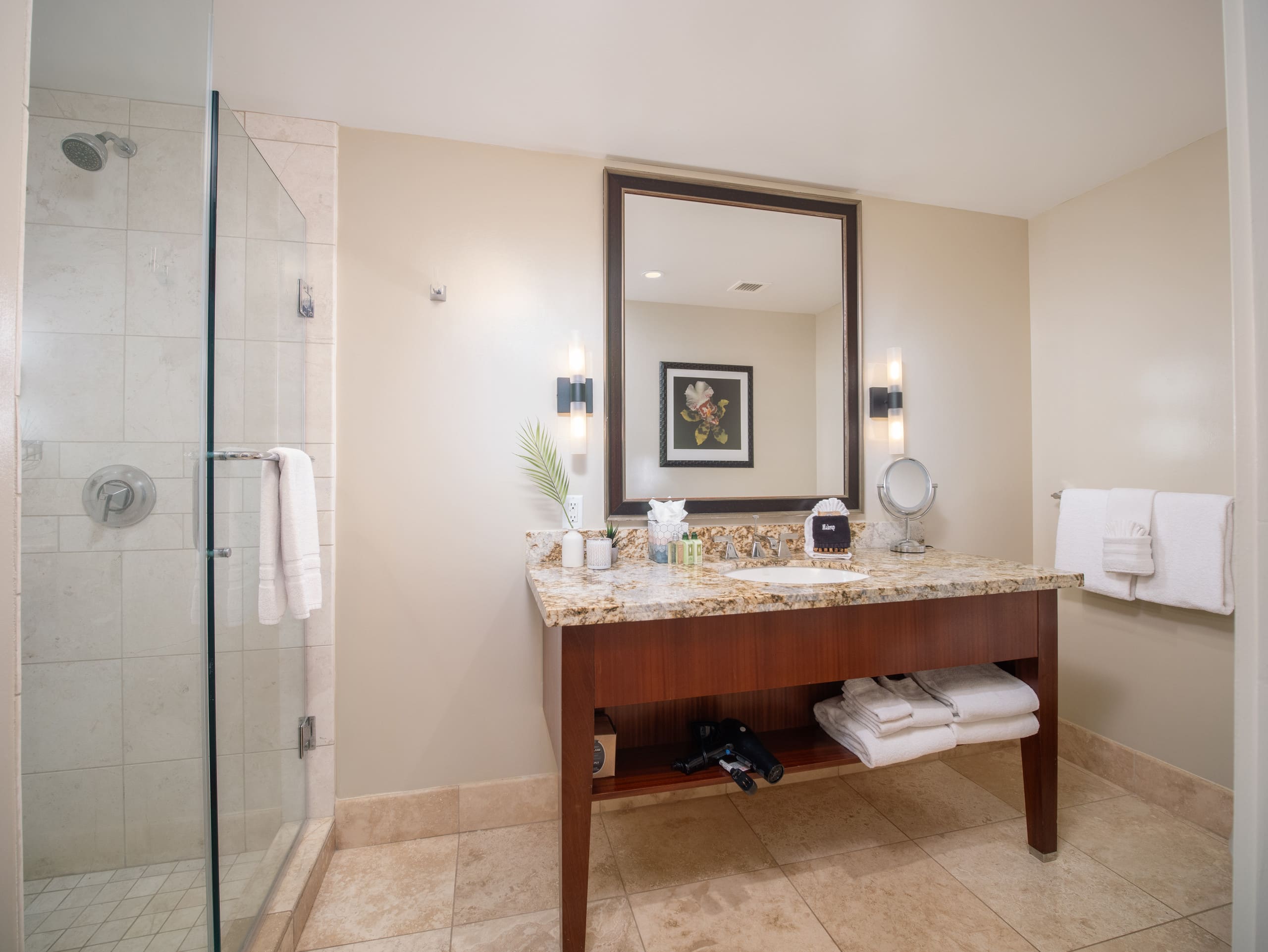 Home in Lahaina · ★4.73 · 3 bedrooms · 4 beds · 3 baths - Image 22