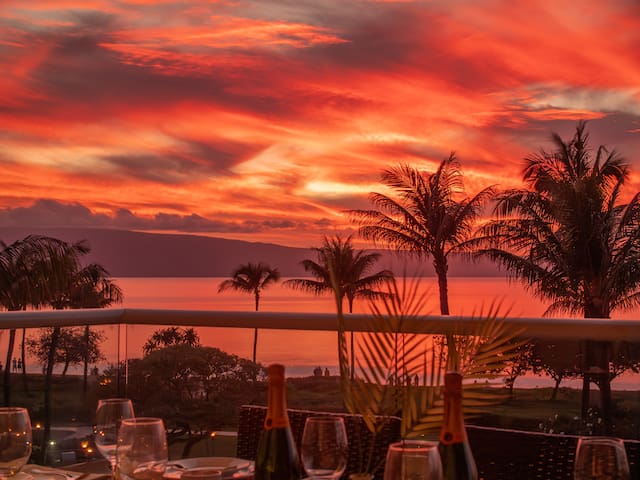 Oceanfront Views Above Dukes – Honua Kai H351 gallery image 2