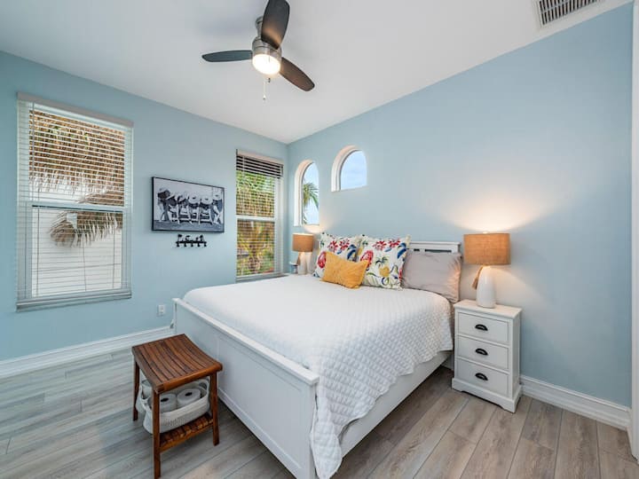 26841 McLaughlin Blvd Bonita Springs FL 34134 USA-023-009-Bed 4-MLS_Size