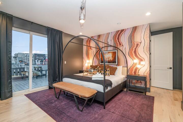 High Note-2 Rooftop Decks-3 Mins to Broadway gallery image 4