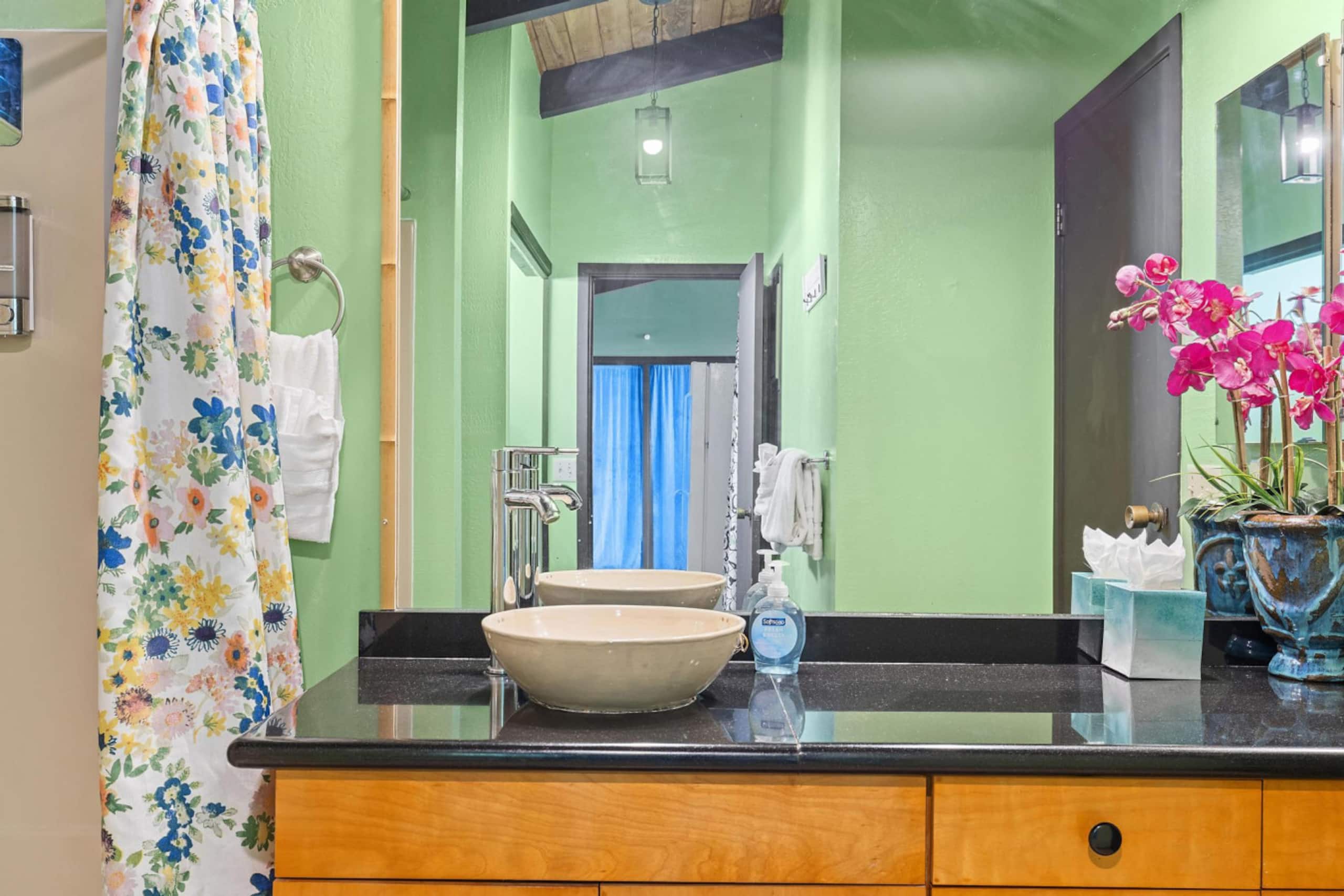 Home in Kailua-Kona · ★4.76 · 2 bedrooms · 3 beds · 2 baths - Image 30