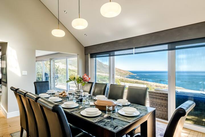 Stylish Camps Bay Home with Sea Views Beleza Villa gallery image 4