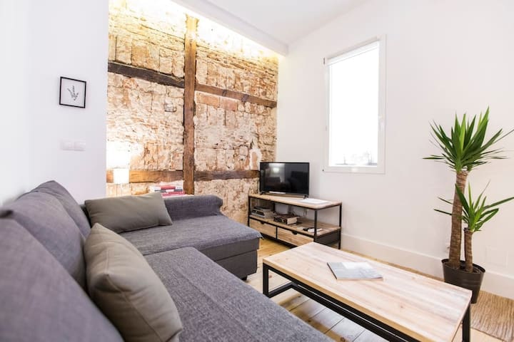 Intimate and cosy flat in Ronda de Atocha gallery image 2