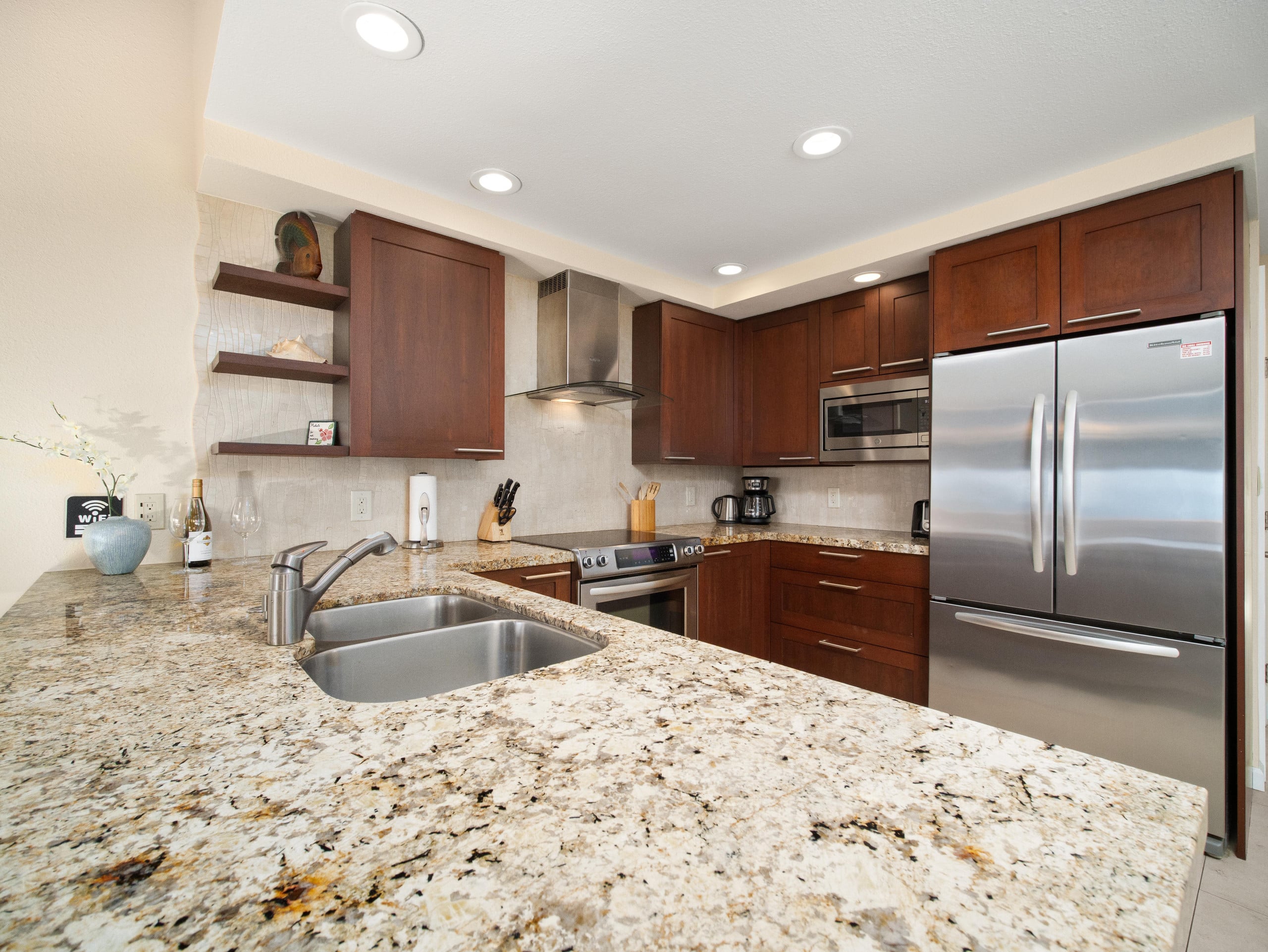 Condo in Kihei · ★5.0 · 2 bedrooms · 2 beds · 2 baths - Image 7