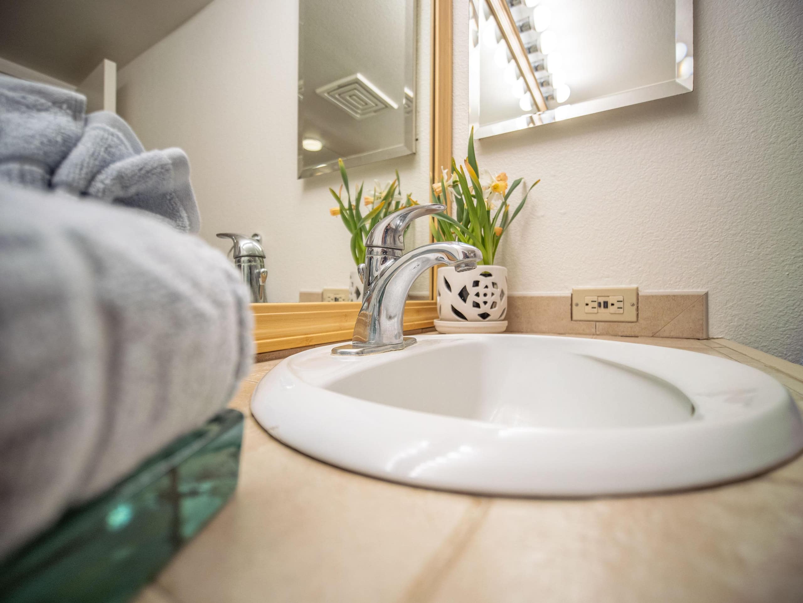 Condo in Kihei · ★5.0 · 1 bedroom · 2 beds · 2 private baths - Image 17