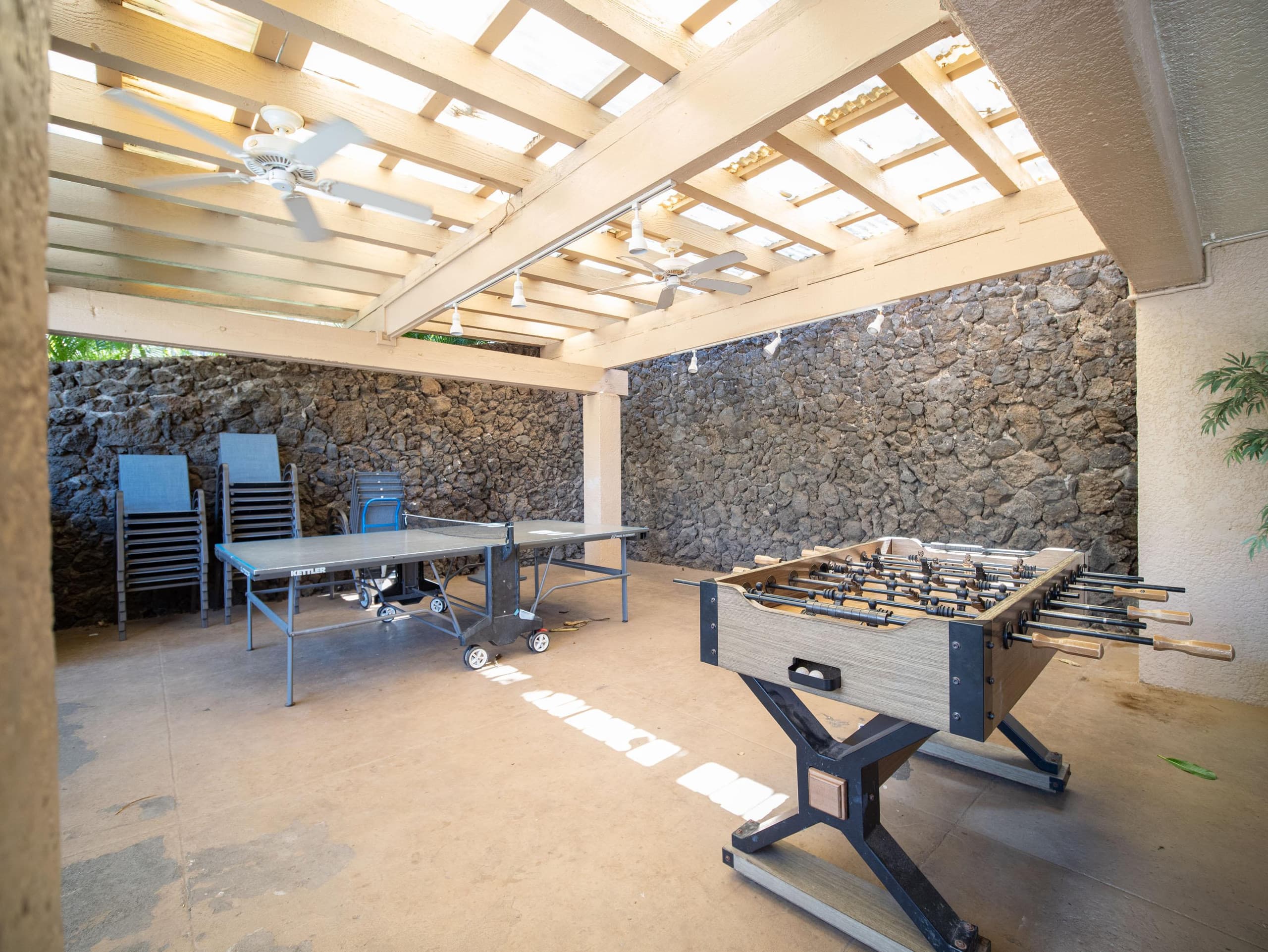 Condo in Kihei · ★5.0 · 1 bedroom · 2 beds · 2 private baths - Image 32