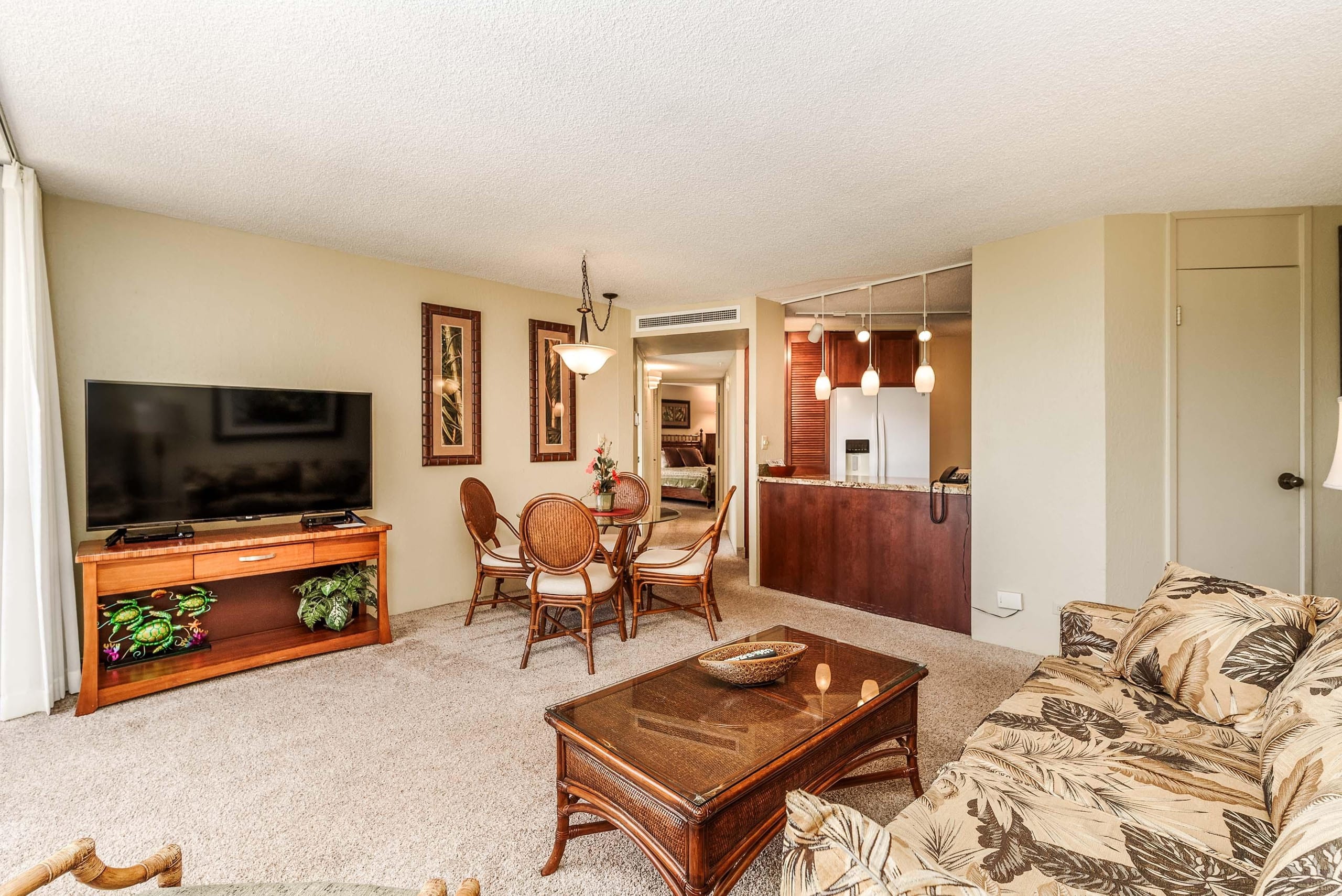 Condo in Lahaina · ★4.88 · 2 bedrooms · 3 beds · 2 private baths - Image 7