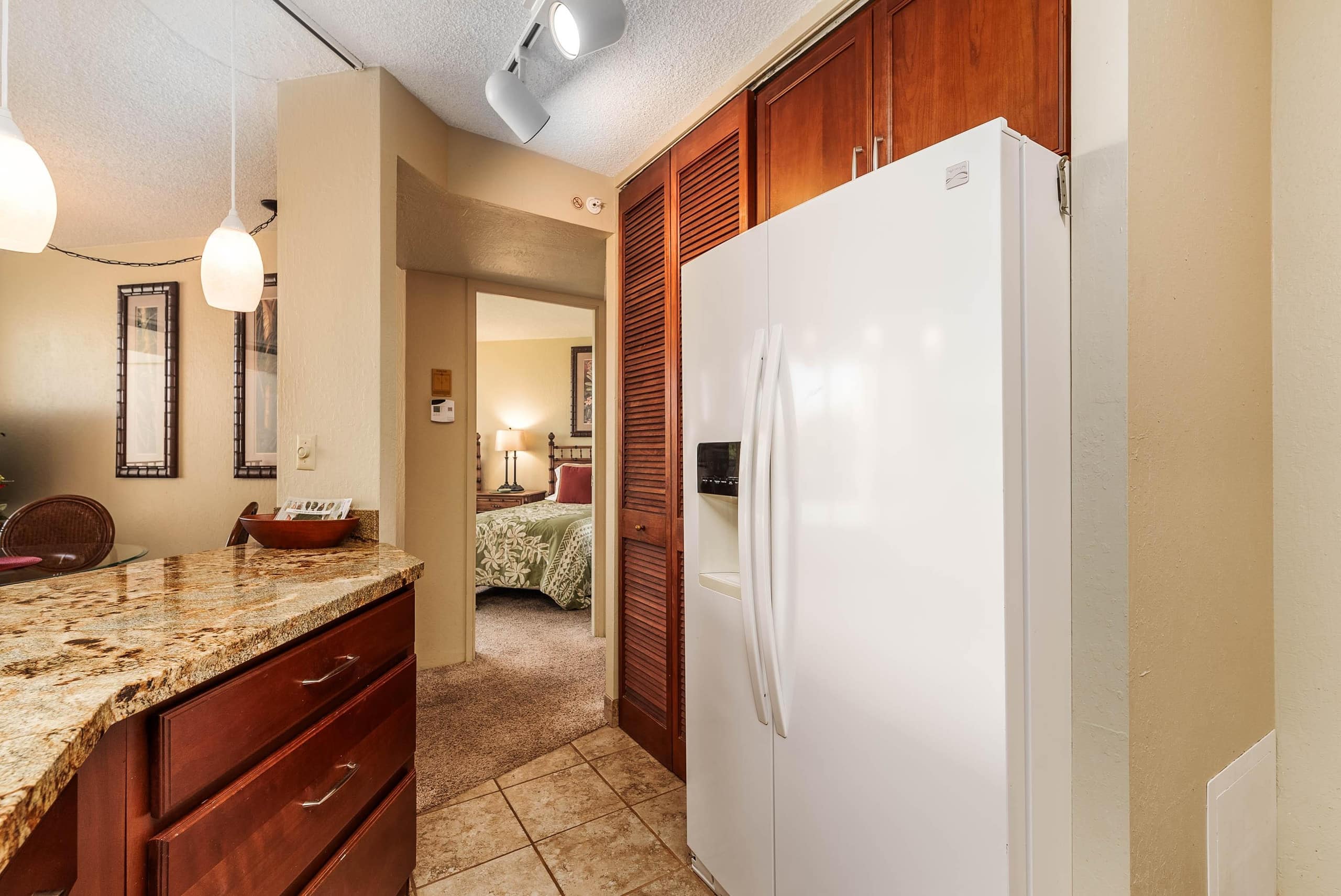 Condo in Lahaina · ★4.88 · 2 bedrooms · 3 beds · 2 private baths - Image 14