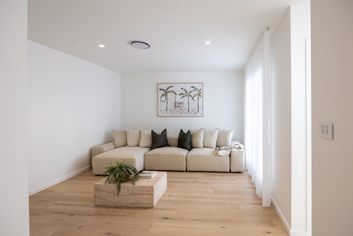 Top Airbnb: Olas Villa 6 | Luxe 3BR · Plunge Pool · Near Beach in Port Stephens Council