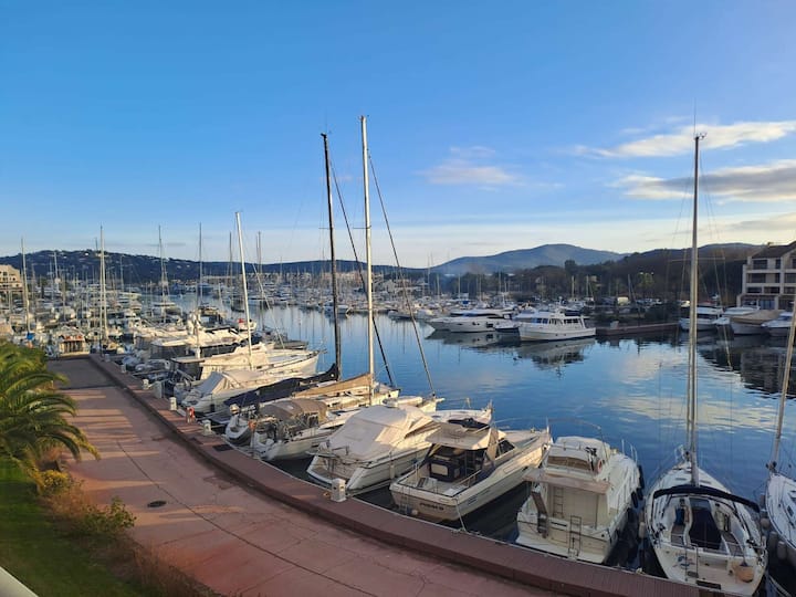 Vue Mer Pour Cet Appt Pour 4 Pers Proche St Tropez - Cogolin