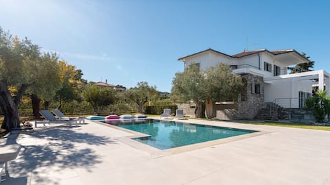 White House Villa   Pefkochori