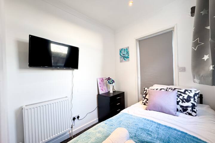 Warland HOuse gallery image 2