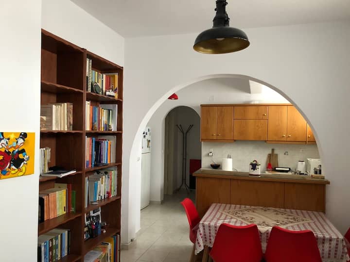 Cozy And Peaceful Apartment In The Center Of Naxos - Naxos