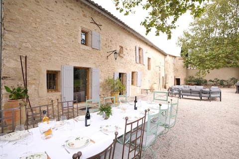 Holiday rental farm with pool Eygalieres Ls-447