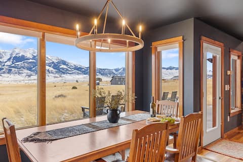 30 Miles to Yellowstone Hot Tub Game Room A/C