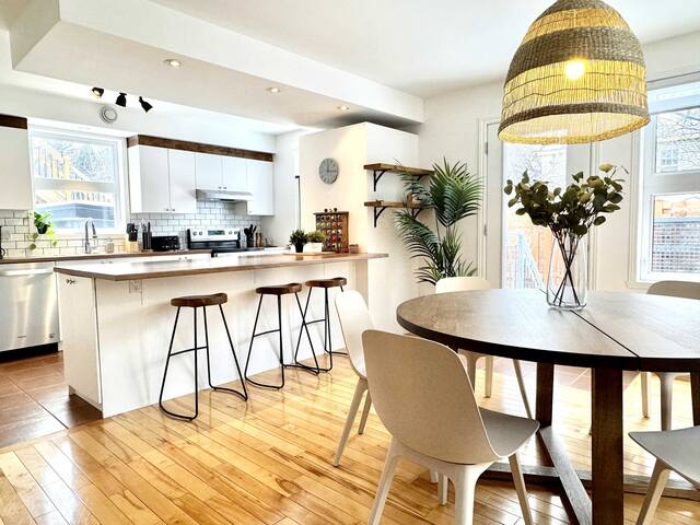 Urban Boho Escape 4 Bedrooms King Beds gallery image 3