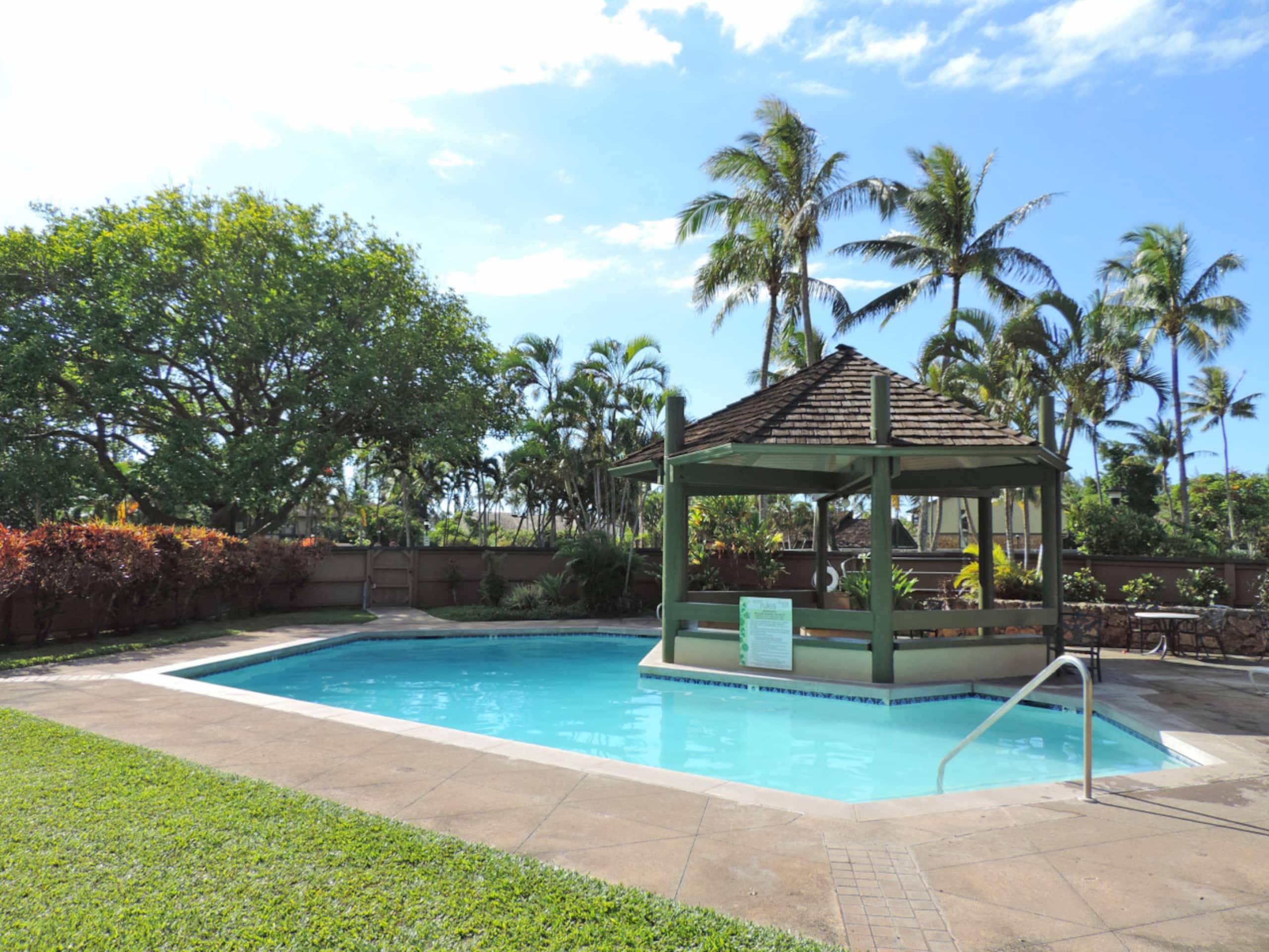 Home in Kahuku · ★4.71 · 1 bedroom · 2 beds · 2 private baths - Image 46