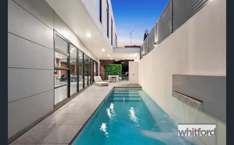 Frankie- Luxury, Private Pool, 4 bedroom, 3 bath