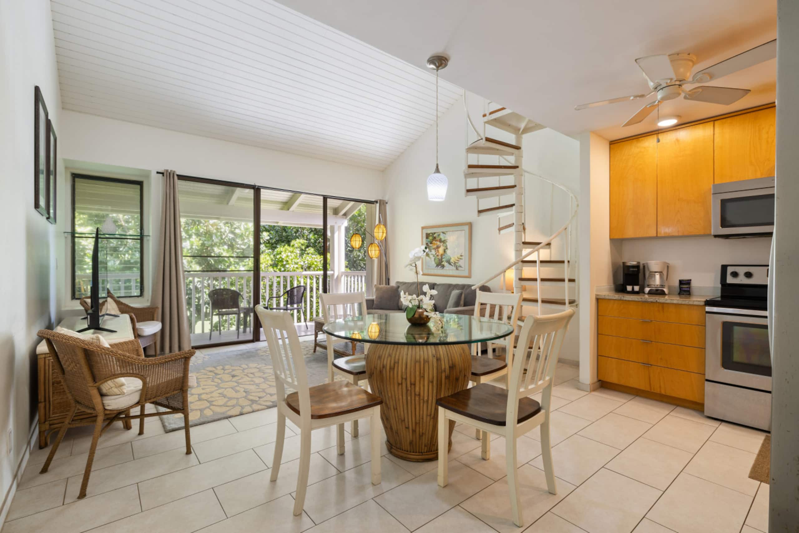 Home in Kahuku · ★4.74 · 2 bedrooms · 4 beds · 3 private baths - Image 9