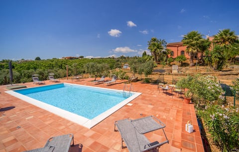 Gorgeous home in Menfi with WiFi