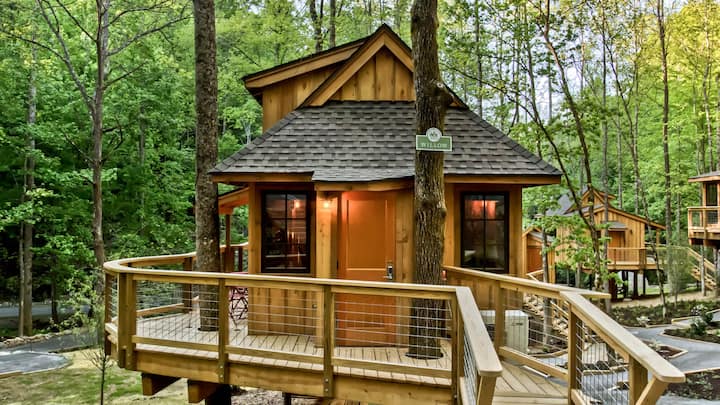 Willow Treehouse  Wi-fi, Firepits, National Park