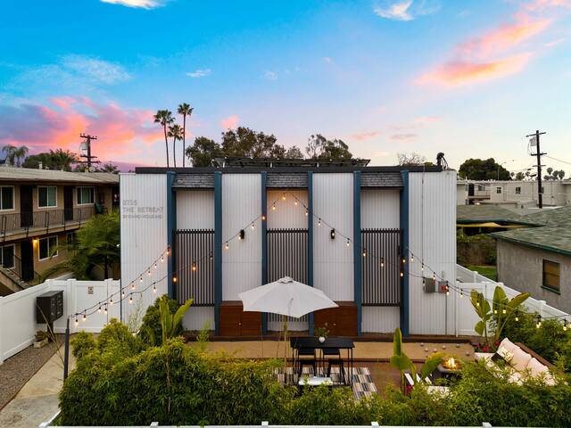 Coastal Cozy Townhouse w/ Hot Tub + Fire Pit