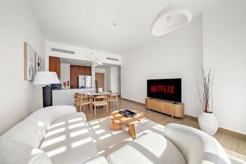 Successful Airbnb property: Port de La Mer | Stunning 2BR w/ Sea View in Jumeirah First