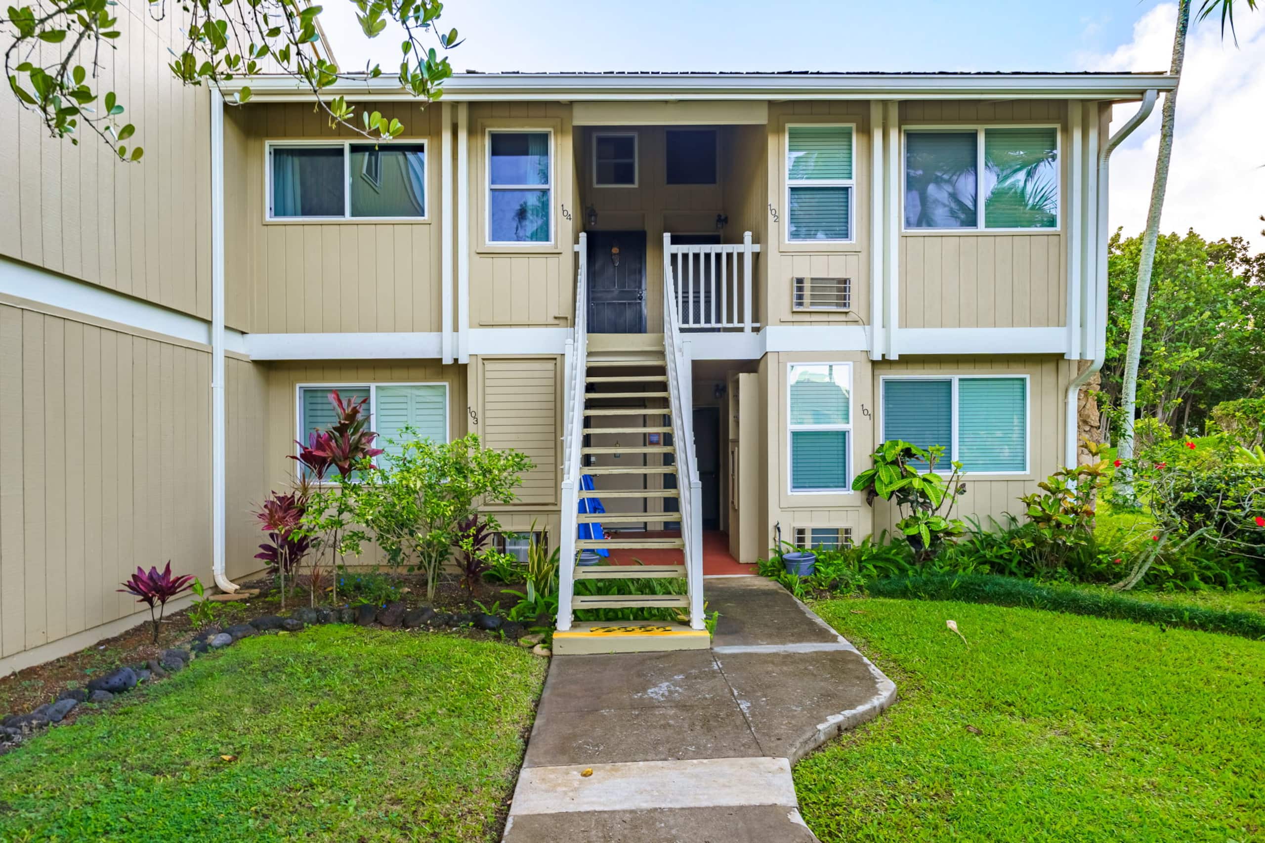 Condo in Kahuku · ★4.89 · 2 bedrooms · 4 beds · 2 shared baths - Image 73