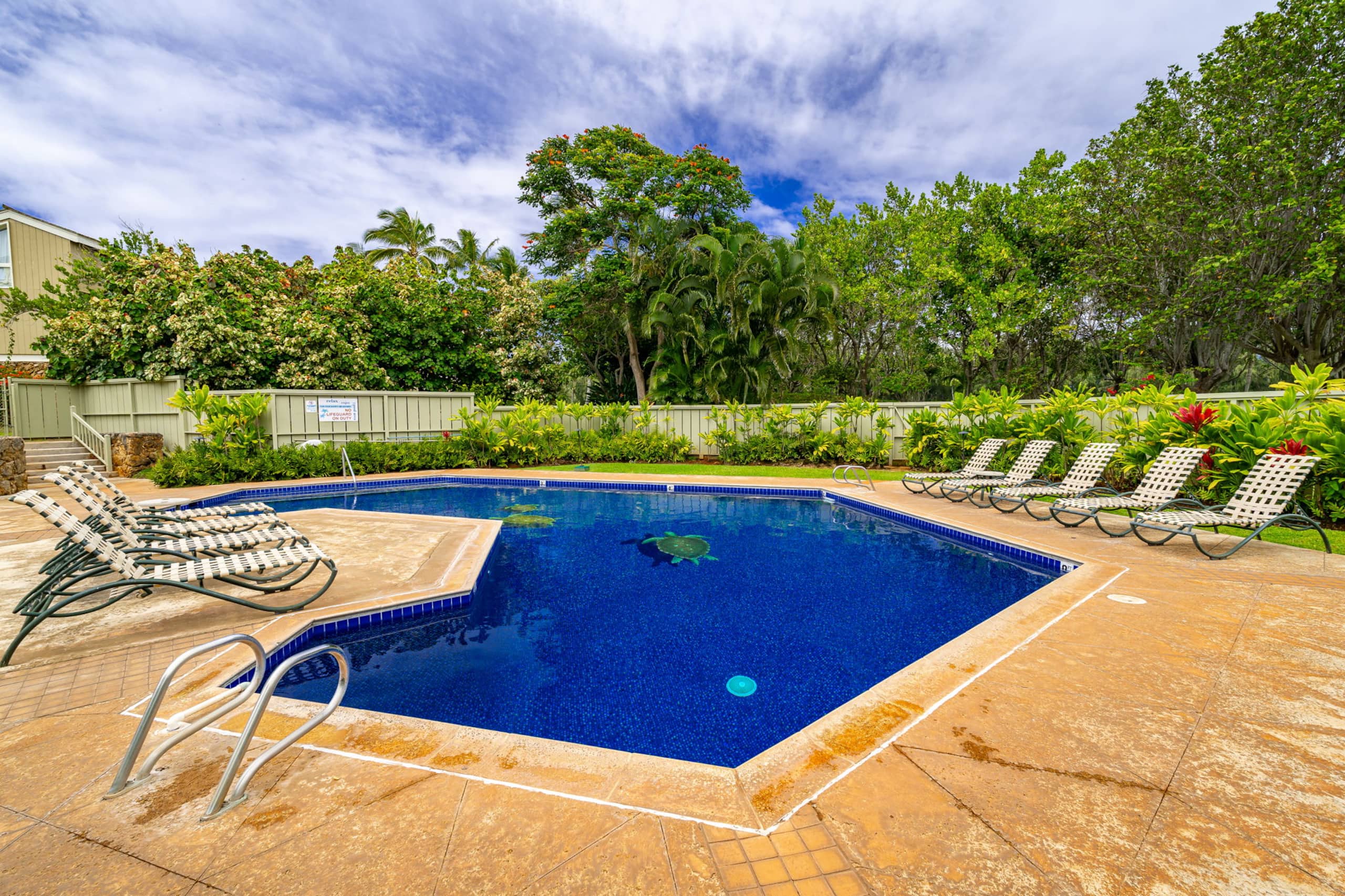 Condo in Kahuku · ★4.89 · 2 bedrooms · 4 beds · 2 shared baths - Image 86