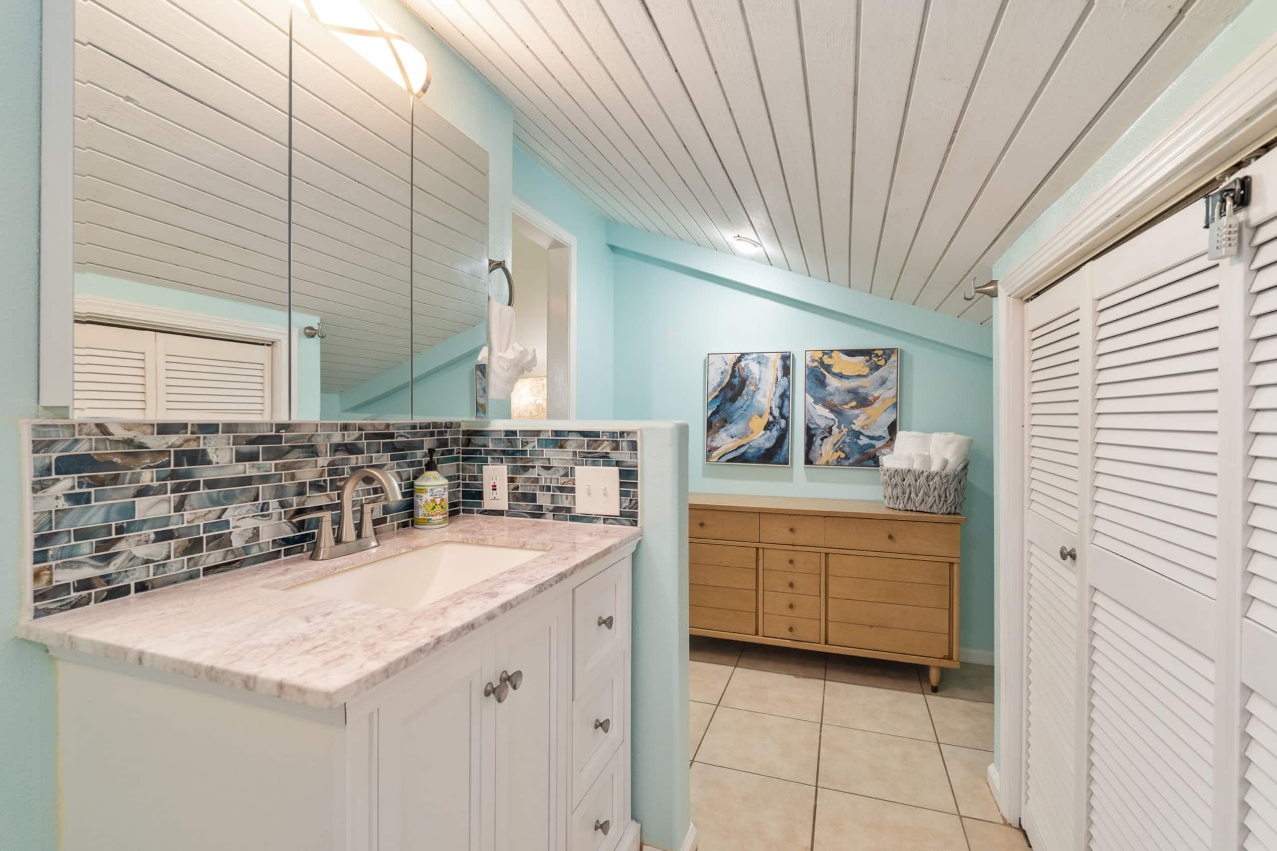 Condo in Kahuku · ★4.89 · 2 bedrooms · 4 beds · 2 shared baths - Image 72