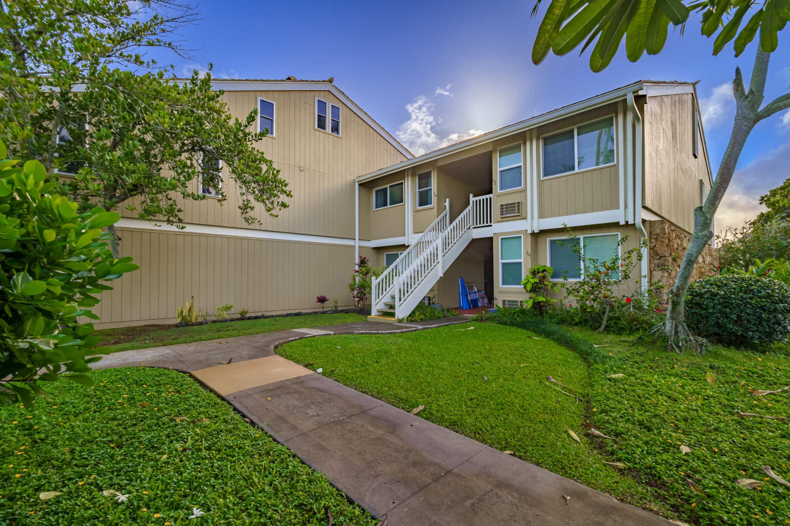 Condo in Kahuku · ★4.89 · 2 bedrooms · 4 beds · 2 shared baths - Image 74