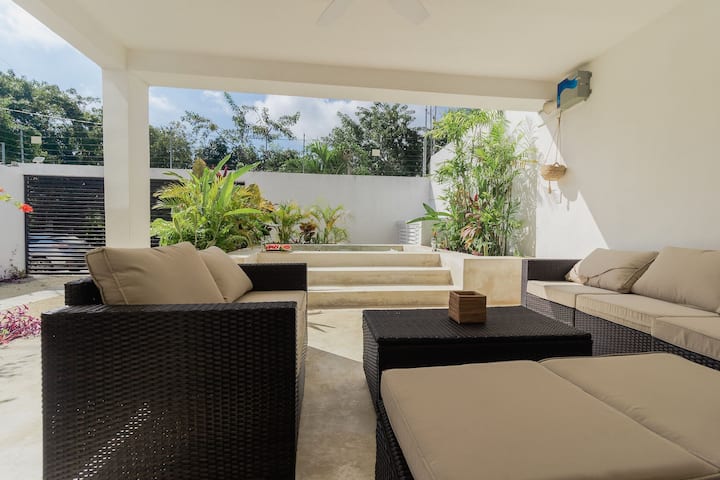 Sala de Estar al aire libre techada con ventilador