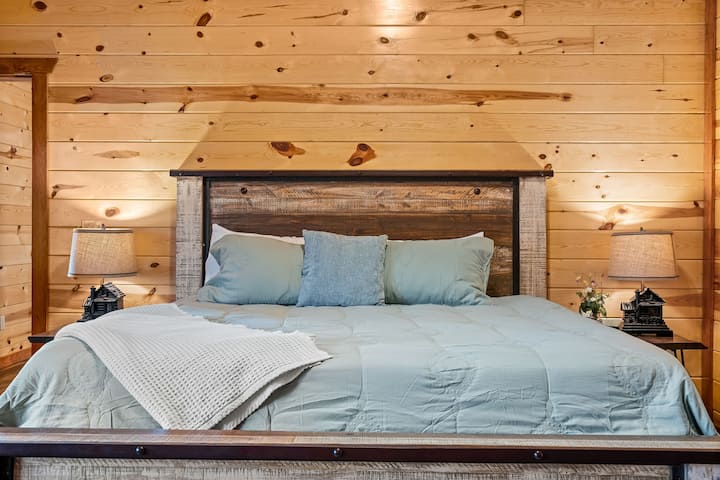 King Bedroom-5
