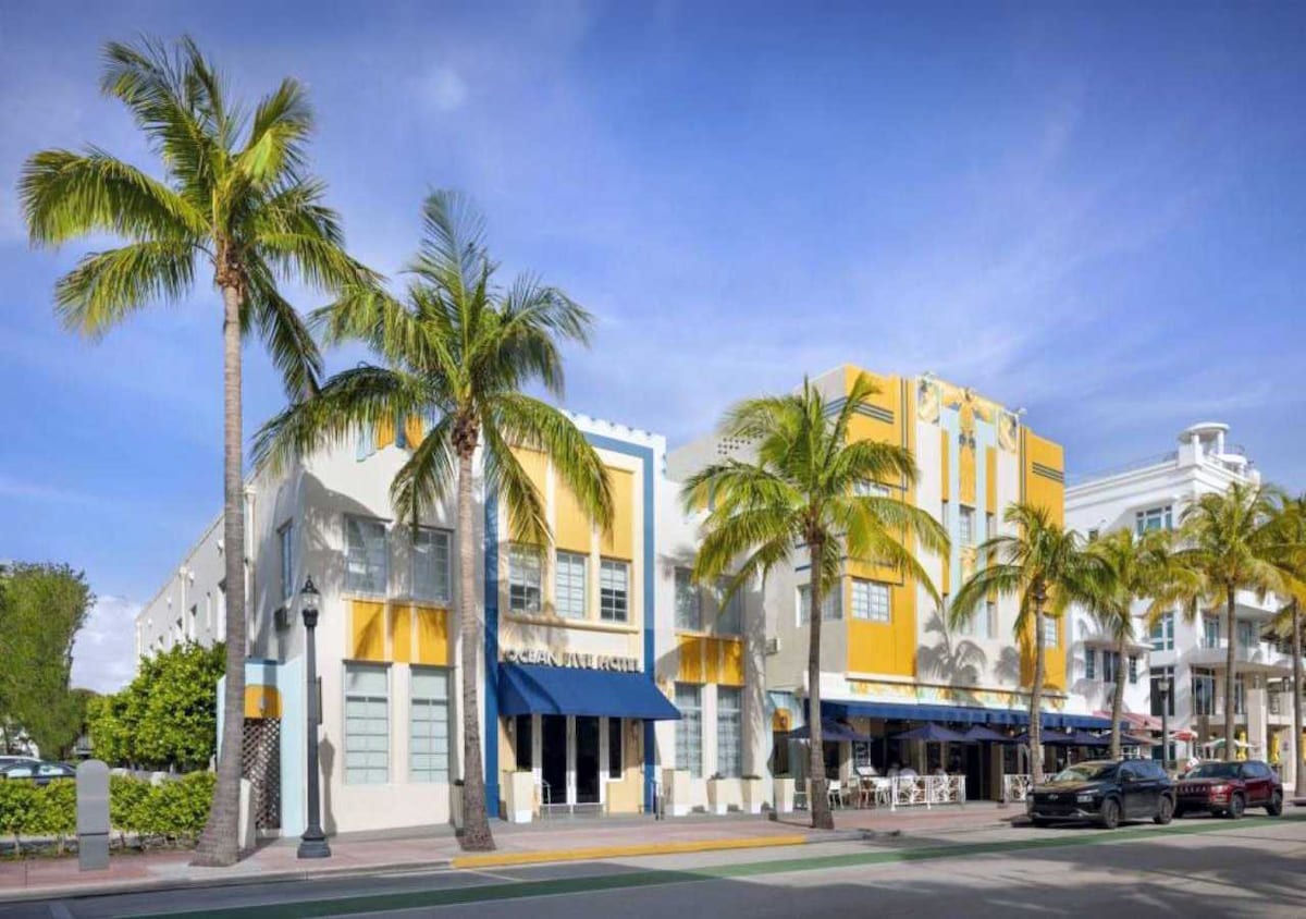 South Beach South Of Fifth