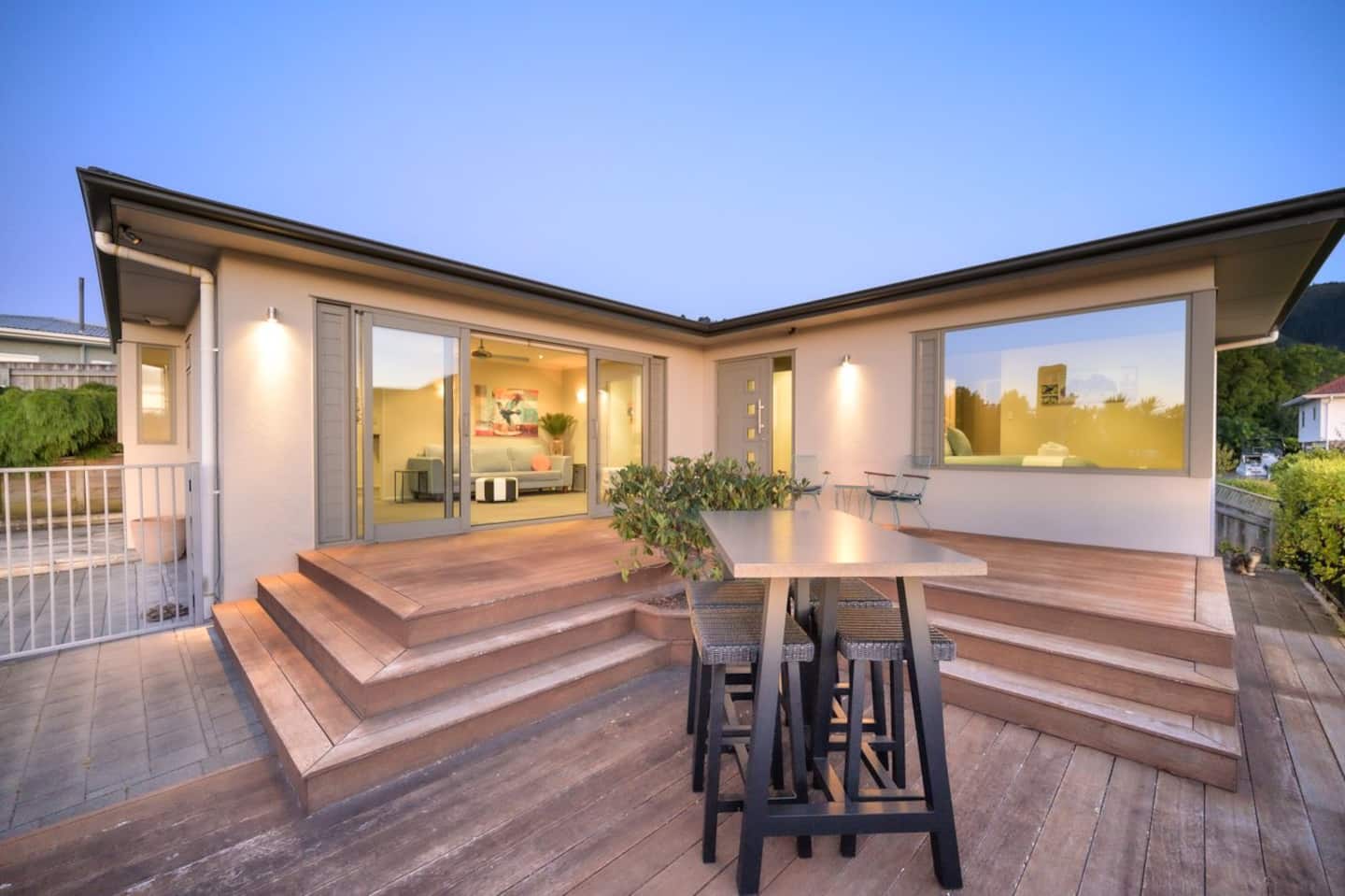 Sea Views And Sunsets In Nelson 3