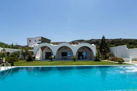 Dar Barsha: Beach front white sand and happiness