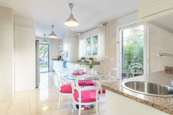 Jouvacations Villa Sun Pani gallery image 3