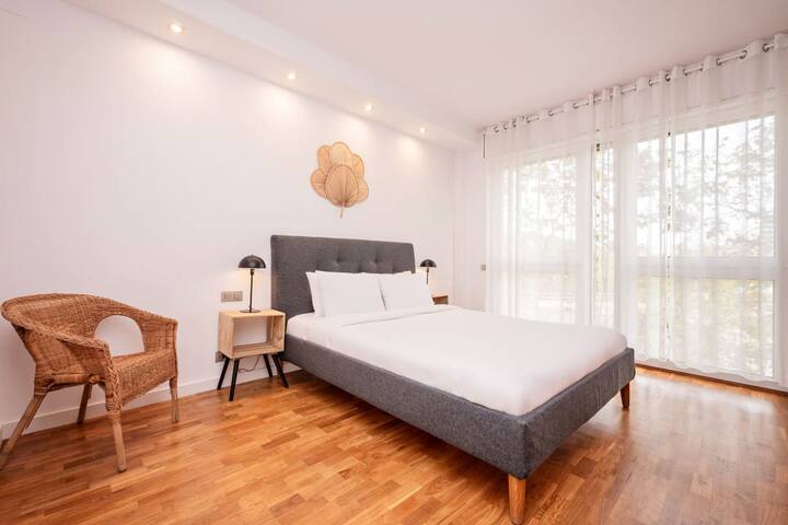 Sweett | Nova Icaria Beach gallery image 3