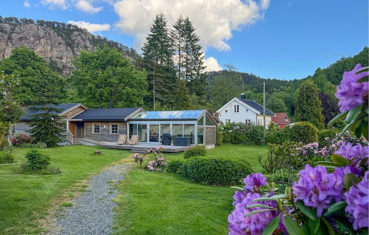 Lovely Home In Flekkefjord With Sauna - Flekkefjord