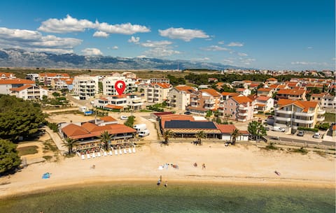 Nice apartment in Povljana with WiFi