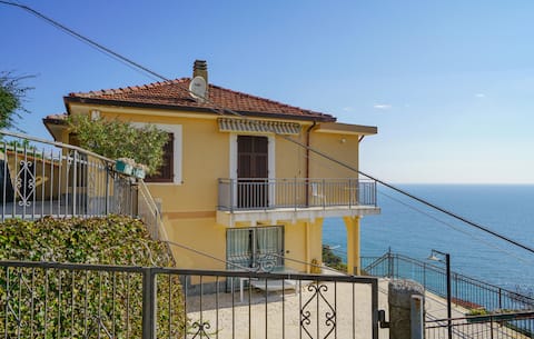 5 bedroom beautiful home in Cipressa