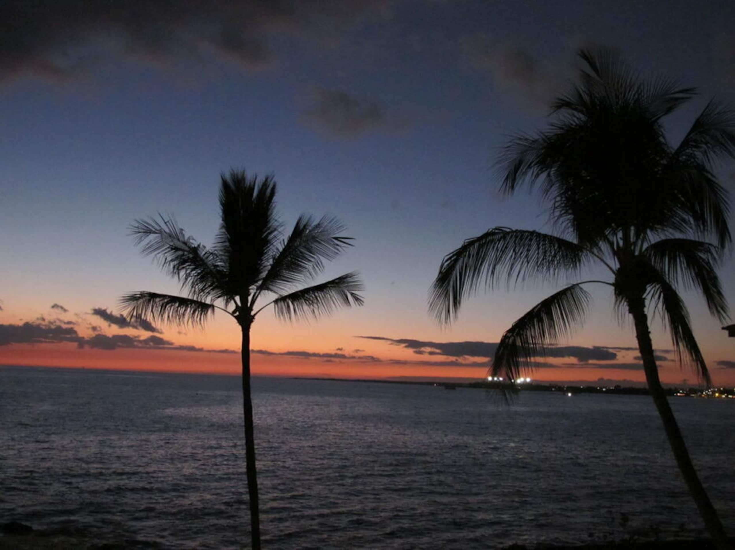 Condo in Kailua-Kona · ★4.76 · 2 bedrooms · 2 beds · 2 baths - Image 2
