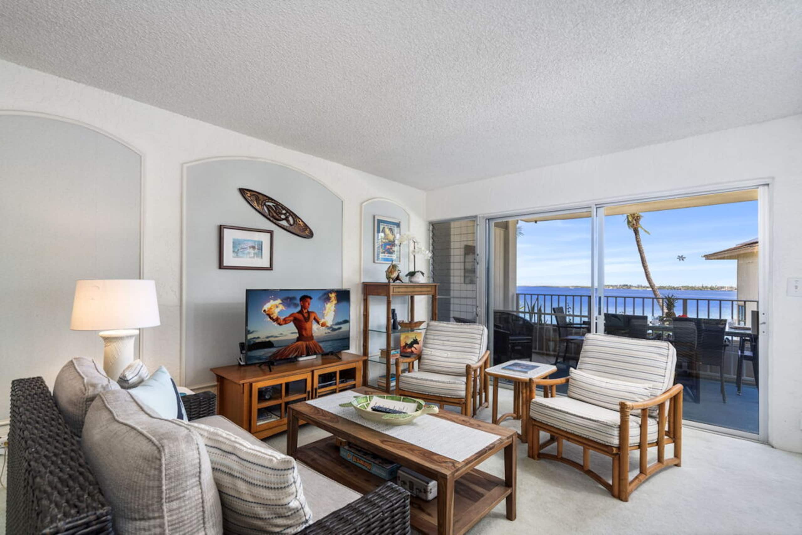 Condo in Kailua-Kona · ★4.76 · 2 bedrooms · 2 beds · 2 baths - Image 4