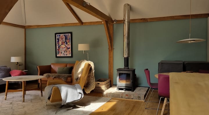The Stable | Oak-frame Kent Hideaway · Hot Tub - Kent