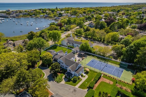 Estate with Private pool, tennis court, and playgr