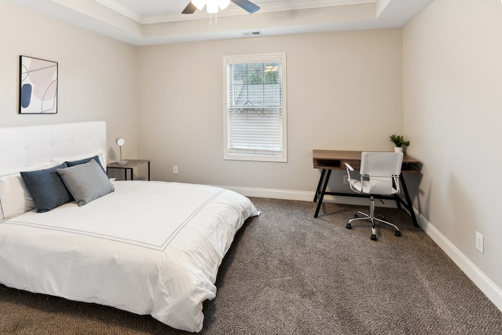 Biltmore Luxury 1513 #8 Townhomes L 2bd 2 Bth - Clarksville, TN